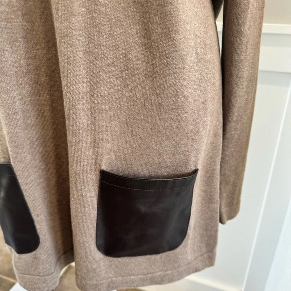 EIGHT EIGHT EIGHT Knit Dress With Faux Leather Pockets Size L - Picture 3 of 9